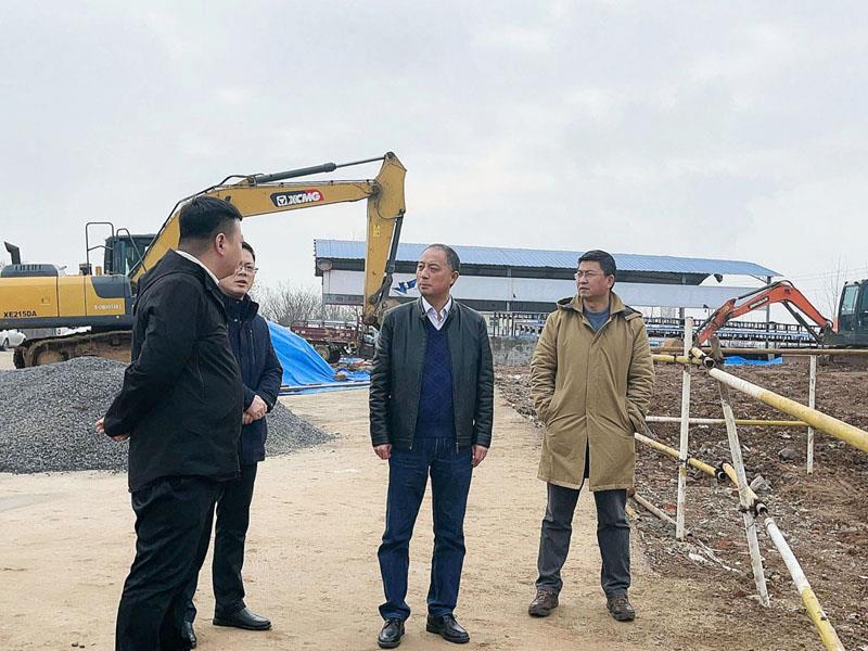 榮董調(diào)研六安火車站社會通道工程進度.jpg